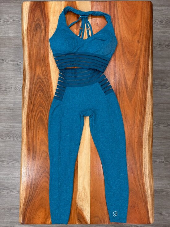 Bombshell Sportswear Other - Bombshell Sportswear Teal Seamless Set Open Waist Size Small